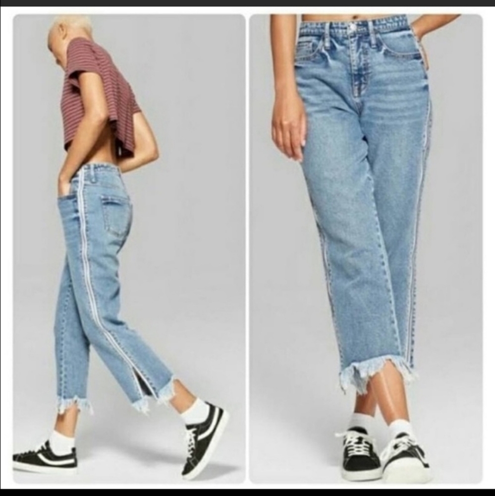 Side-Zipper High Rise Jeans - Picture 2 of 10